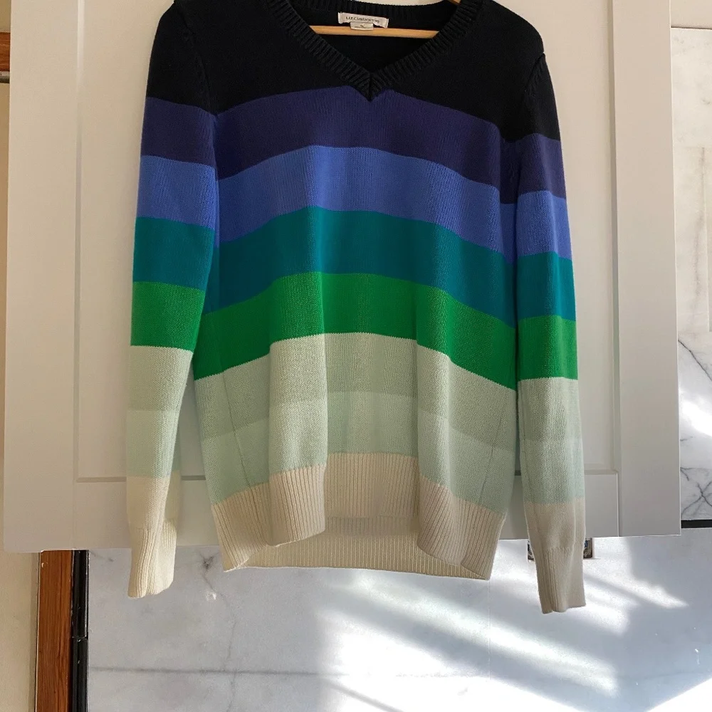 Liz Claiborne - Picture 1 of 6